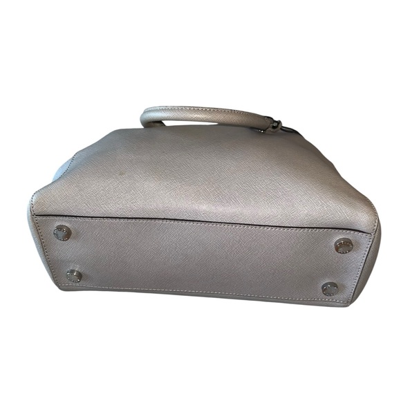 Michael Kors Beige Gray Tote Bag with many pockets - Picture 7 of 16